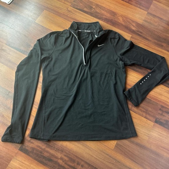 Black Nike Dri-fit Running Longsleeve Unisex size Medium - Picture 1 of 2